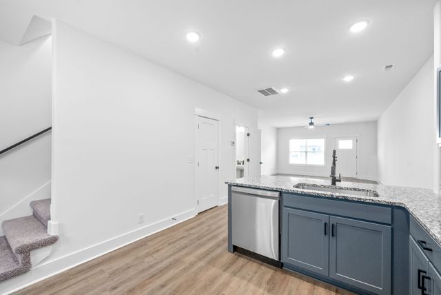 305 Front Ridge Cir, Clarksville, TN 37040