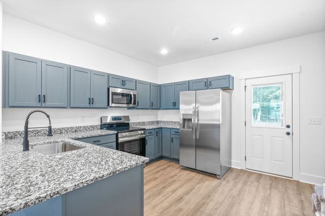 305 Front Ridge Cir, Clarksville, TN 37040