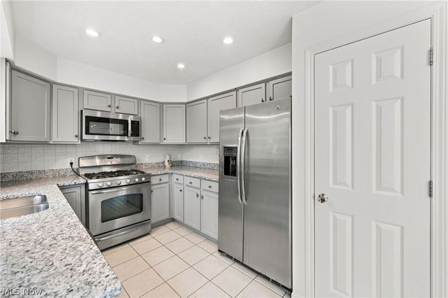 29008 Uxbridge Drive, Willowick, OH 44095