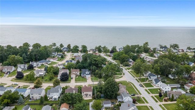 29008 Uxbridge Drive, Willowick, OH 44095