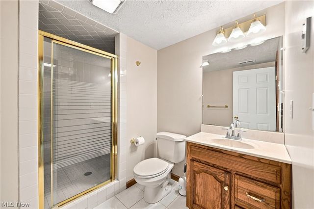 29008 Uxbridge Drive, Willowick, OH 44095