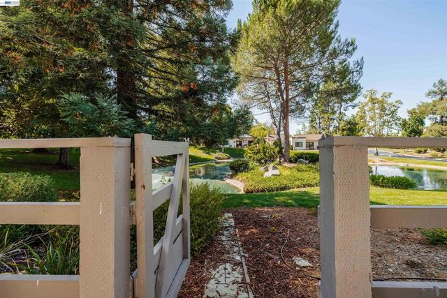 6139 Montgomery Pl, San Jose, CA 95135