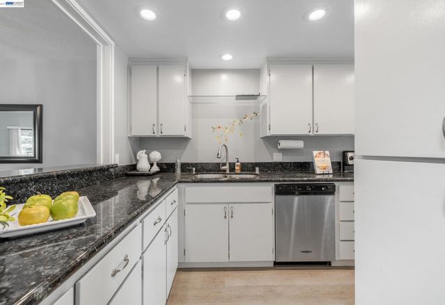 6139 Montgomery Pl, San Jose, CA 95135