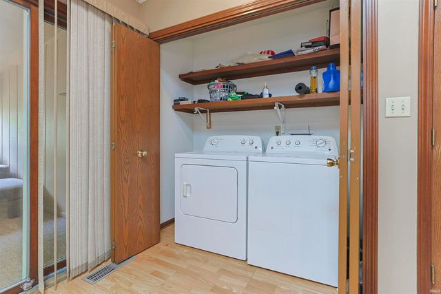 1712 Woodland Drive, Elkhart, IN 46514