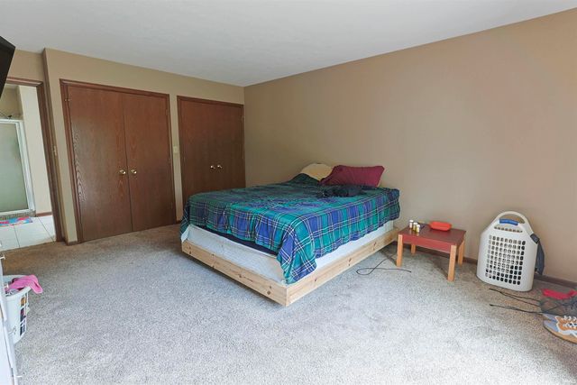 1712 Woodland Drive, Elkhart, IN 46514