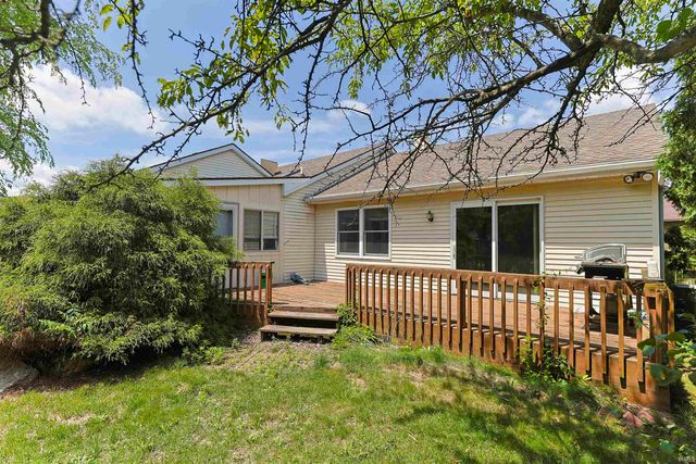 1712 Woodland Drive, Elkhart, IN 46514