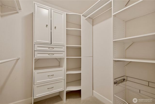 2557 NE Park Dr, Issaquah, WA 98029