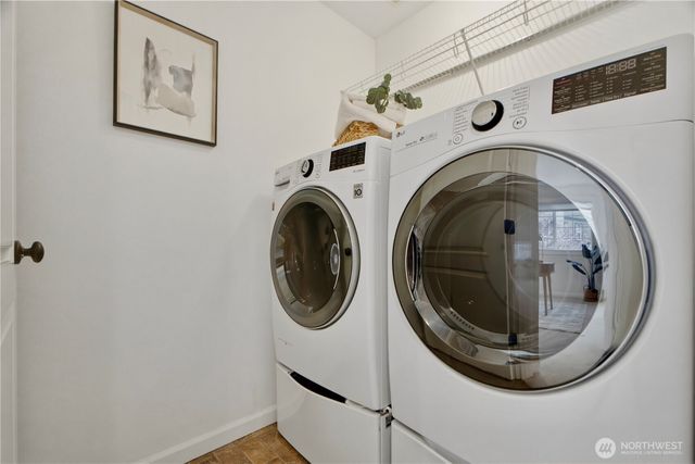 2557 NE Park Dr, Issaquah, WA 98029