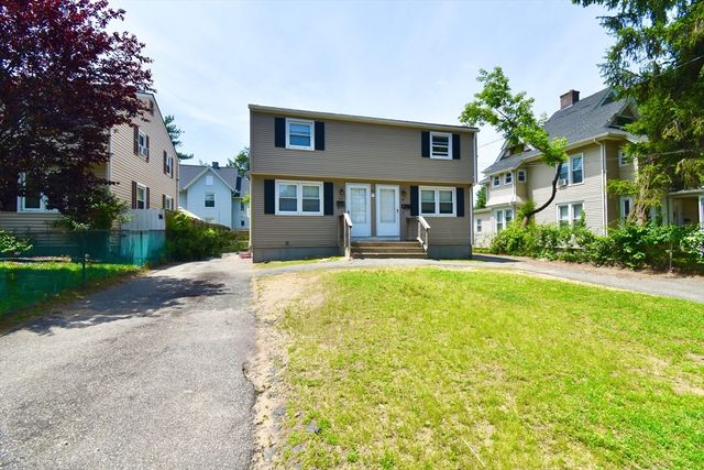 64-66 E Bay Path Ter, Springfield, MA 01109