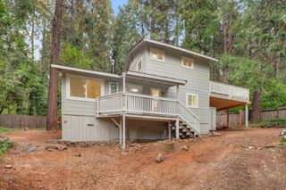 2869 Laurel Dr, Pollock Pines, CA 95726