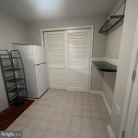315 N MAPLE AVE, Falls Church, VA 22046