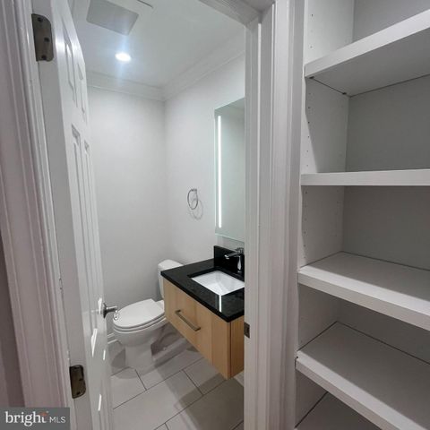 315 N MAPLE AVE, Falls Church, VA 22046