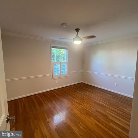 315 N MAPLE AVE, Falls Church, VA 22046