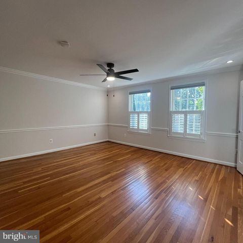 315 N MAPLE AVE, Falls Church, VA 22046