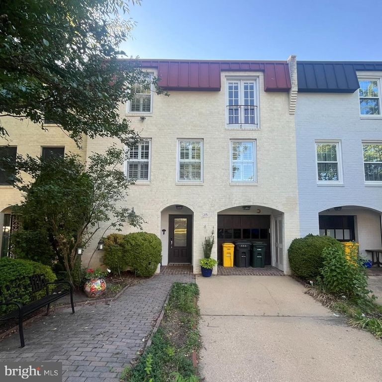 315 N MAPLE AVE, Falls Church, VA 22046