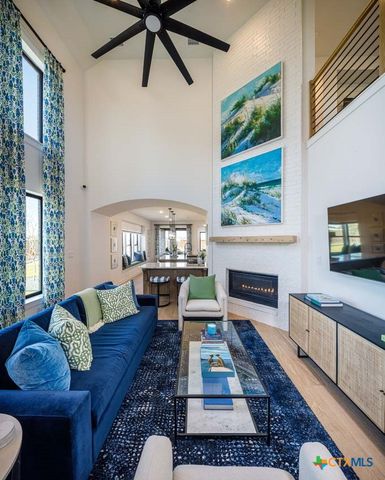 105 Lake Como Point, New Braunfels, TX 78130