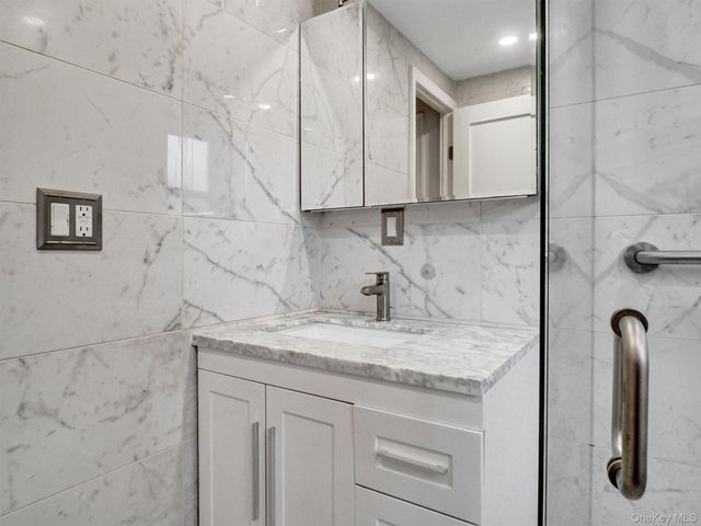 190 72nd Street 128, Brooklyn, NY 11209