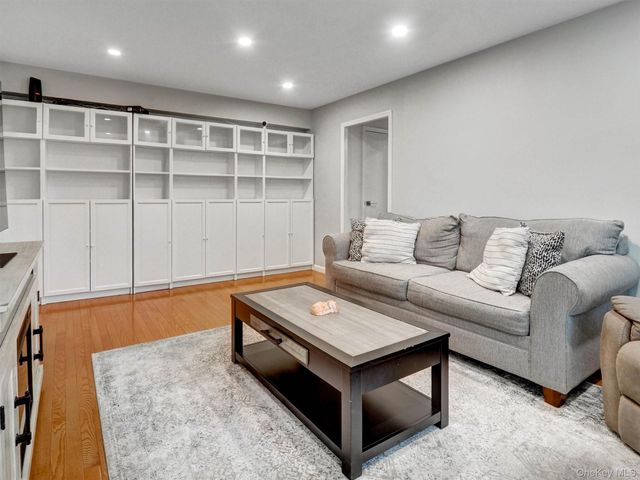 190 72nd Street 128, Brooklyn, NY 11209