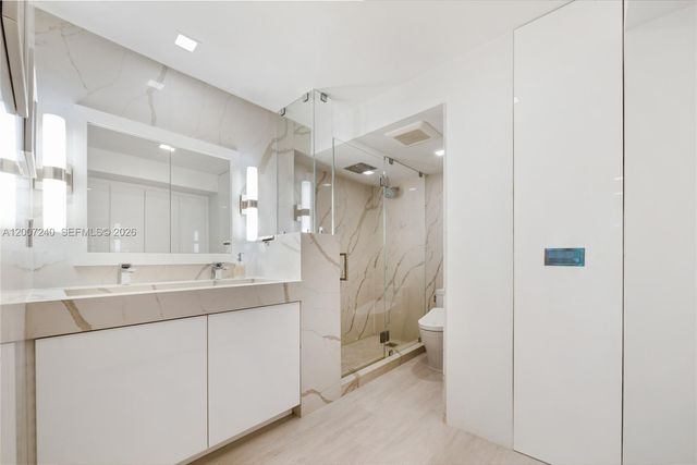 2901 S Bayshore Dr 5E, Miami, FL 33133