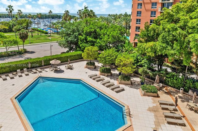 2901 S Bayshore Dr 5E, Miami, FL 33133