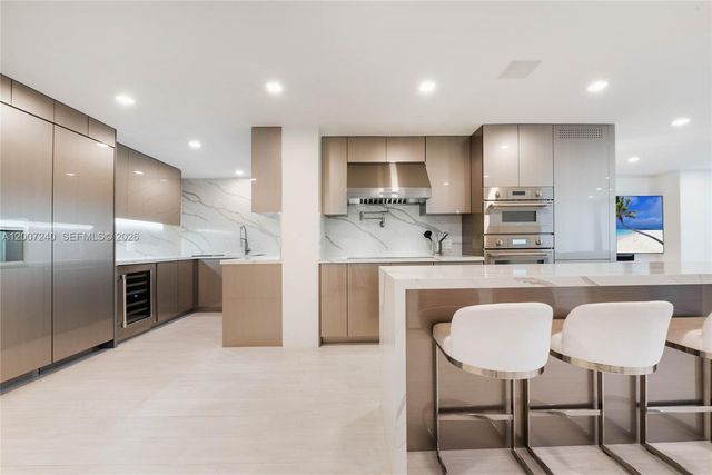 2901 S Bayshore Dr 5E, Miami, FL 33133