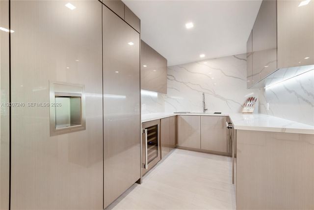 2901 S Bayshore Dr 5E, Miami, FL 33133