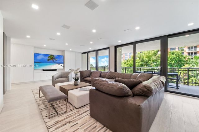 2901 S Bayshore Dr 5E, Miami, FL 33133