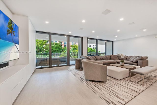 2901 S Bayshore Dr 5E, Miami, FL 33133