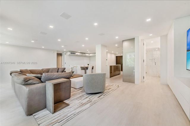 2901 S Bayshore Dr 5E, Miami, FL 33133