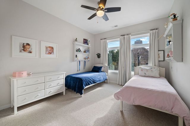 232 E 18th Street, Chicago, IL 60616