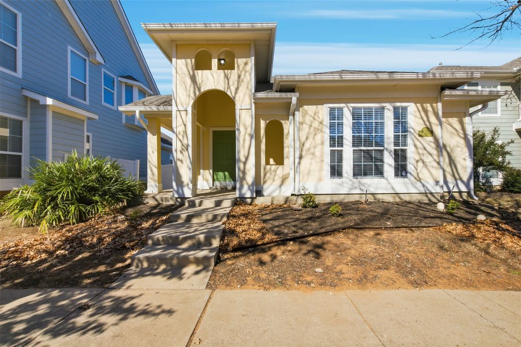 1931 Saint Simons Street, Savannah, TX 76227