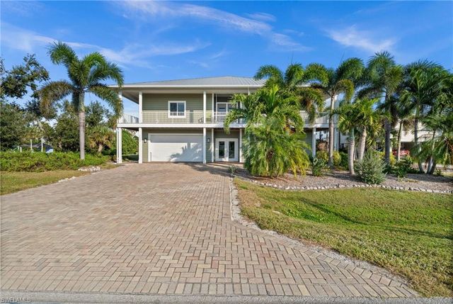 2392 Lemon ST, St. James City, FL 33956