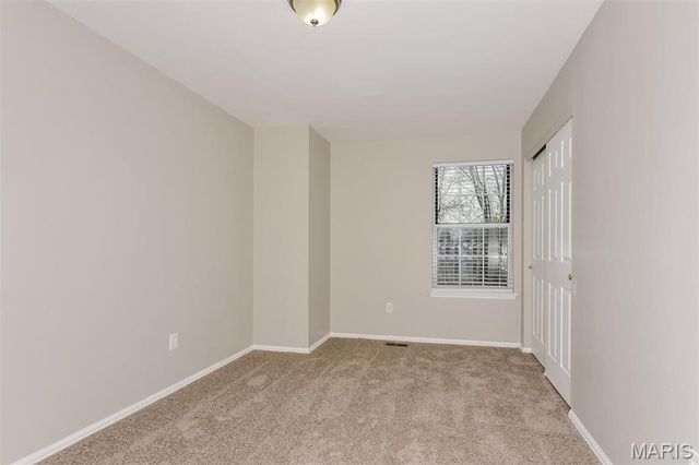 4158 Fox Crossing Drive, Florissant, MO 63034