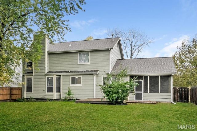 4158 Fox Crossing Drive, Florissant, MO 63034