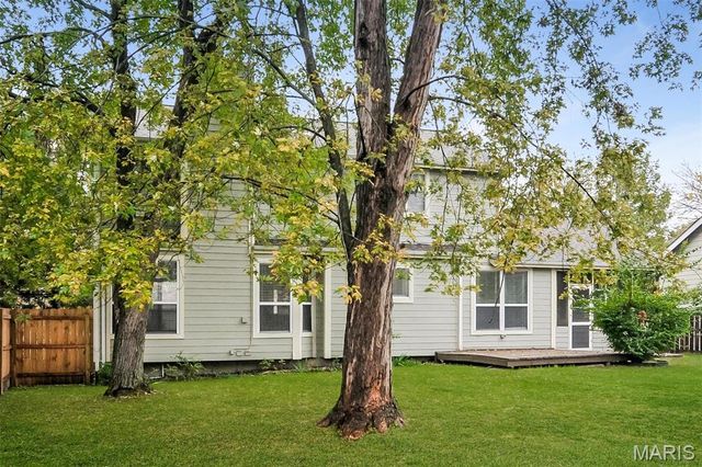 4158 Fox Crossing Drive, Florissant, MO 63034