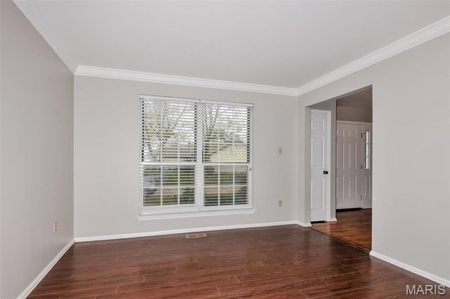 4158 Fox Crossing Drive, Florissant, MO 63034