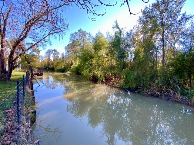 TBD Yaupon Cove Dr, Onalaska, TX 77360