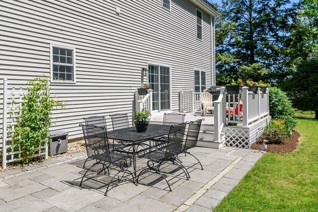 11 Irving Rd, Natick, MA 01760