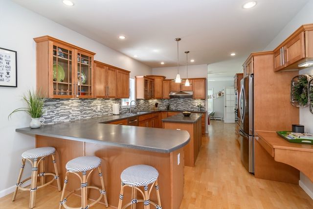 11 Irving Rd, Natick, MA 01760