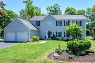 11 Irving Rd, Natick, MA 01760