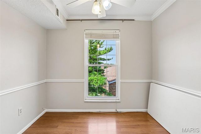 10367 Oxford Hill Drive 27, St Louis, MO 63146