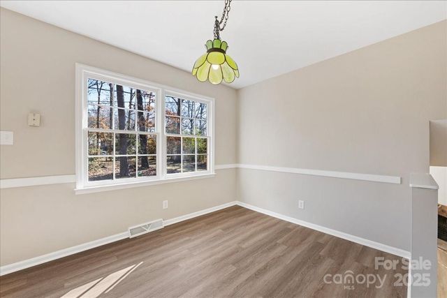 2418 Vista Drive, Charlotte, NC 28212