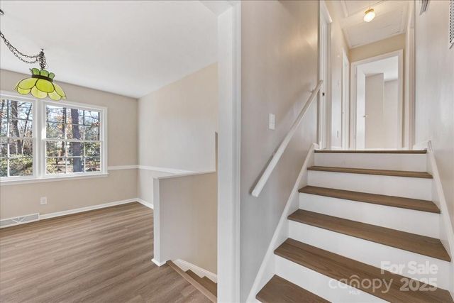 2418 Vista Drive, Charlotte, NC 28212