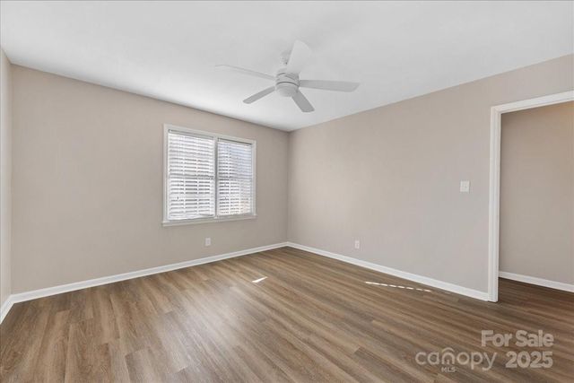 2418 Vista Drive, Charlotte, NC 28212