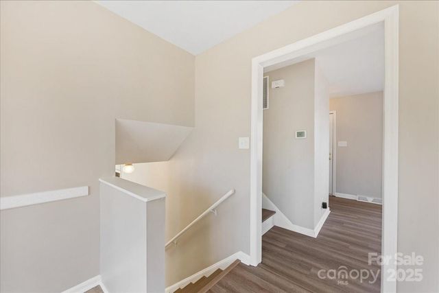 2418 Vista Drive, Charlotte, NC 28212