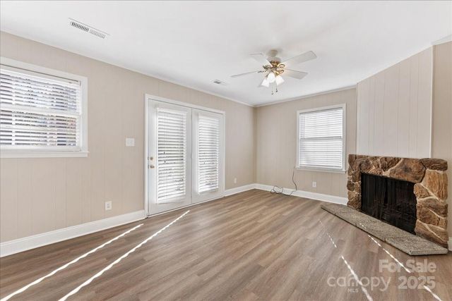 2418 Vista Drive, Charlotte, NC 28212