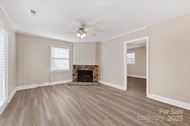 2418 Vista Drive, Charlotte, NC 28212