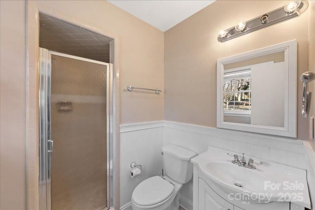 2418 Vista Drive, Charlotte, NC 28212