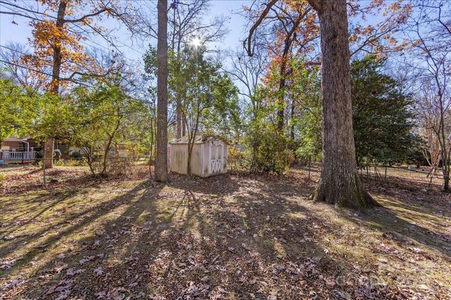 2418 Vista Drive, Charlotte, NC 28212