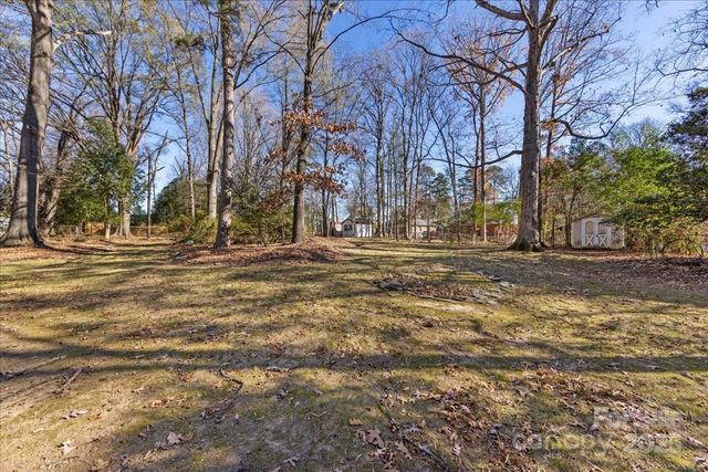 2418 Vista Drive, Charlotte, NC 28212